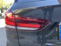 BMW X1 sDrive18i High Executive Xline // DEALER ONDERHOUDEN!! // SPORTSTOELEN // FULL LED // HALF LEER // CAMERA // TREKHAAK // NAVI // CLIMA // CRUISE !!