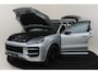 Porsche Cayenne 3.0 E-HYBRID -SPORT DESIGN|SPORT CHRONO|22"LM VELGEN|PANO-DAK|360 CAMERA|LUCHTVERING|TREKHAAK|DOLOMIETZILVER|MATRIX LED|ADAPT. CRUISE|SPORTSTOELEN