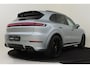 Porsche Cayenne 3.0 E-HYBRID -SPORT DESIGN|SPORT CHRONO|22"LM VELGEN|PANO-DAK|360 CAMERA|LUCHTVERING|TREKHAAK|DOLOMIETZILVER|MATRIX LED|ADAPT. CRUISE|SPORTSTOELEN
