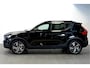 Volvo XC40 1.5 T5 Plug-in Hybrid 193kW/262pk DCT7 R-Design PANORAMADAK + LEER + ADAPT.CRUISE + PILOT ASSIST + NAVI SENSUS + BLIS + LANE ASSIST + PARKEERKLIMAAT + ACHTERUITRIJCAMERA + KEYLESS ENTRY&GO + PARKSENSOREN V&A + 19” LM-VELGEN!!