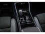 Volvo XC40 1.5 T4 Plug-in Hybrid Plus Dark | PHEV | Harman Kardon Audio | Achteruitrijcamera | Parkeersensoren | Elektrische Achterklep | Keyless Entry | Cruise Control Adaptief | BLIS | Lichtmetalen Velgen 19 inch | Apple Carplay | Android Auto