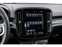Volvo XC40 1.5 T4 Plug-in Hybrid Plus Dark | PHEV | Harman Kardon Audio | Achteruitrijcamera | Parkeersensoren | Elektrische Achterklep | Keyless Entry | Cruise Control Adaptief | BLIS | Lichtmetalen Velgen 19 inch | Apple Carplay | Android Auto