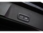 Volvo XC40 1.5 T4 Plug-in Hybrid Plus Dark | PHEV | Harman Kardon Audio | Achteruitrijcamera | Parkeersensoren | Elektrische Achterklep | Keyless Entry | Cruise Control Adaptief | BLIS | Lichtmetalen Velgen 19 inch | Apple Carplay | Android Auto