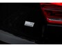 Volvo XC40 1.5 T4 Plug-in Hybrid Plus Dark | PHEV | Harman Kardon Audio | Achteruitrijcamera | Parkeersensoren | Elektrische Achterklep | Keyless Entry | Cruise Control Adaptief | BLIS | Lichtmetalen Velgen 19 inch | Apple Carplay | Android Auto