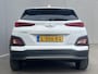 Hyundai Kona Electric EV Fashion 64 kWh / Origineel NL auto / Cruise Control Adaptief / Lane Assist / Dode Hoek Detectie / Keyless Entry & Start / Apple Carplay & Android Auto / Navigatie / Lichtmetalen Velgen 17" / Head-Up Display /