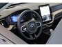 Volvo XC60 T6 350PK Plus Dark | Premium Pack | Pano-dak | 360° | HUD | Trekhaak | All season