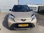 Toyota Aygo X 1.0 VVT-i S-CVT Premium Automaat, NL-auto, 1e eign. JBL, Stoelverwarming, Parkeersensoren, Smart Key, LMV, LED, Navigatie