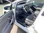 Toyota Prius 1.8 Executive Schuif-/kanteldak met zonnepanelen, Volledig dealeronderhouden! NL-auto, navigatie, stoelverwarming, JBL audio, HUD, adaptieve cruise control, parkeersensoren v&a