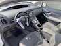 Toyota Prius 1.8 Executive Schuif-/kanteldak met zonnepanelen, Volledig dealeronderhouden! NL-auto, navigatie, stoelverwarming, JBL audio, HUD, adaptieve cruise control, parkeersensoren v&a