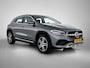 Mercedes-Benz GLA 250 e Luxury Line Plug-In Hybride Trekhaak | Achteruitrijcamera | Ledkoplampen | Parkeerpakket met achteruitrijcamera. Inclusief 24 maanden MB Certified garantie voor Europa.