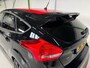 Ford Focus 1.5 ST-Line Red Edition / Stoelverwarming / Stuurverwarming / Bluetooth / 18 inch / Boekjes en historie aanwezig.