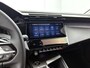 Peugeot 408 1.6 HYbrid Allure Pack 225pk Automaat | 8 JAAR GARANTIE | 360 Camera | Navigatie | Adaptieve Cruise Control | Stoelverwarming | Full-LED | Keyless Entry/Start | 19"LMV | Apple Carplay/Android Auto |