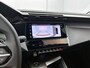 Peugeot 408 1.6 HYbrid Allure Pack 225pk Automaat | 8 JAAR GARANTIE | 360 Camera | Navigatie | Adaptieve Cruise Control | Stoelverwarming | Full-LED | Keyless Entry/Start | 19"LMV | Apple Carplay/Android Auto |