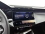 Peugeot 408 1.6 HYbrid Allure Pack 225pk Automaat | 8 JAAR GARANTIE | 360 Camera | Navigatie | Adaptieve Cruise Control | Stoelverwarming | Full-LED | Keyless Entry/Start | 19"LMV | Apple Carplay/Android Auto |