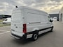 Mercedes-Benz Sprinter 317 CDI L2 H2 Pro Facelift / MBUX / Navigatie / Camera / Geveerde stoel / Cruise control / Airco / 270 Graden achterdeuren