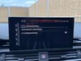 Audi A4 Avant 40 TFSI quattro S edition Automaat | Panoramadak | Half leer/stof | Climate & cruise control | Zwart optiek | Sportstuur afgevlakt | LED verlichting | Getint glas | Parkeersensoren voor en achter