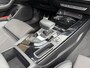 Audi A4 Avant 40 TFSI quattro S edition Automaat | Panoramadak | Half leer/stof | Climate & cruise control | Zwart optiek | Sportstuur afgevlakt | LED verlichting | Getint glas | Parkeersensoren voor en achter
