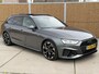 Audi A4 Avant 40 TFSI quattro S edition Automaat | Panoramadak | Half leer/stof | Climate & cruise control | Zwart optiek | Sportstuur afgevlakt | LED verlichting | Getint glas | Parkeersensoren voor en achter