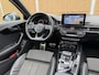 Audi A4 Avant 40 TFSI quattro S edition Automaat | Panoramadak | Half leer/stof | Climate & cruise control | Zwart optiek | Sportstuur afgevlakt | LED verlichting | Getint glas | Parkeersensoren voor en achter