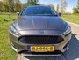 Ford Focus Wagon 1.0 ST-Line dealer ond. + gechipt prachtige staat