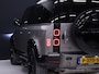 Land Rover Defender 110 2.0 P400e 110 Urban X-Dynamic [ADAPTIVE CRUISE, APPLE CARPLAY, TREKHAAK, SCHUIFKANTELDAK, CAMERA, MEMORY, STOELVERWAMING, NAVIGATIE, NIEUWSTAAT]