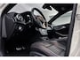 Mercedes-Benz A-klasse 180 AMG-styling | Trekhaak | Panoramadak | Half lederen bekleding | Parkeersensoren