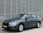 Skoda Octavia Combi 1.0 e-TSI Business Edition / Digitiaal dashboard / App connect / Navigatie / LED / Camera / Parkeersensoren V+A / **