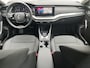 Skoda Octavia Combi 1.0 e-TSI Business Edition / Digitiaal dashboard / App connect / Navigatie / LED / Camera / Parkeersensoren V+A / **