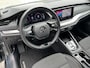 Skoda Octavia Combi 1.0 e-TSI Business Edition / Digitiaal dashboard / App connect / Navigatie / LED / Camera / Parkeersensoren V+A / **