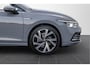 Volkswagen Golf 1.5 eTSI Style Pano LED Trekhaak Leder 18''