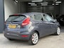 Ford Fiesta 1.6 Titanium Clima Navi Parkeersensoren