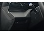 Peugeot e-308 GT | 8 jaar fabrieksgarantie of 160.000 kilometer op het accupakket | Achteruitrijcamera 180° (Visiopark 1) | Bekleding Alcantara/kunstleder