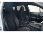 Peugeot e-308 GT | 8 jaar fabrieksgarantie of 160.000 kilometer op het accupakket | Achteruitrijcamera 180° (Visiopark 1) | Bekleding Alcantara/kunstleder