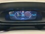 Peugeot e-308 SW GT 58 kWh Warmtepomp | Stoel massage | Adaptive Cruise | Stoel en stuurverwarming | 360° camera | Elektrische achterklep || Achteruitrij assistent | Achteruitrijcamera | Apple Carplay/Android Auto|telefoonintegratie premium