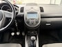 Kia Soul 1.6-16V X-ecutive 127 PK. Stoere en onverwoestbare auto met slechts 119.000 KM !!!
