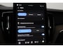 Volvo XC60 T8 Plug-in hybrid Ultra Dark | Trekhaak | Panoramadak | Head-Up | 360° Camera | ACC | 20 Inch
