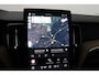 Volvo XC60 T8 Plug-in hybrid Ultra Dark | Trekhaak | Panoramadak | Head-Up | 360° Camera | ACC | 20 Inch