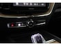 Volvo XC60 T8 Plug-in hybrid Ultra Dark | Trekhaak | Panoramadak | Head-Up | 360° Camera | ACC | 20 Inch