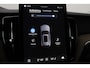 Volvo XC60 T8 Plug-in hybrid Ultra Dark | Trekhaak | Panoramadak | Head-Up | 360° Camera | ACC | 20 Inch