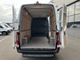 Mercedes-Benz Sprinter 317 CDI L2 H2 Automaat / 360 Camera / MBUX / Navigatie / Cruise control / Airco / 270 Graden achterdeuren