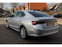 Skoda Octavia 1.0 TSI 110pk Business Edition / Navigatie / LM 18'' / App-Connect / Parkeersensoren / Elektr klep P4