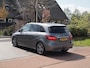 Mercedes-Benz B-klasse 180 Business Solution Plus Upgrade Edition | Camera | Trekhaak | Stoelverwarming | LED | Cruise Control |