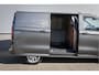 Volkswagen Transporter | 2.0 TDI L1 Bulli | *BPM Vrij | Stoelverwarming | Adaptive Cruise | Navigatie