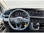 Volkswagen Transporter 2.0 TDI L2H1 30 CRUISE - STOELVERWARMING - TREKHAAK - PARKEERSENSOREN