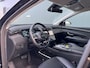 Hyundai Tucson 1.6 T-GDI 265pk PHEV Premium 4WD (299,- p/m Demo Deal!) | Leder | Carplay | Climate | Keyless | Navigatie | Elek. Klep | Full - Led | 360 Camera | KRELL Audio | Elek. Stoelen | 19" Lichtmetaal | Winterpakket | Stoelventilatie | Dodehoek Detectie