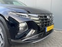 Hyundai Tucson 1.6 T-GDI 265pk PHEV Premium 4WD (299,- p/m Demo Deal!) | Leder | Carplay | Climate | Keyless | Navigatie | Elek. Klep | Full - Led | 360 Camera | KRELL Audio | Elek. Stoelen | 19" Lichtmetaal | Winterpakket | Stoelventilatie | Dodehoek Detectie