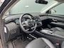 Hyundai Tucson 1.6 T-GDI 265pk PHEV Premium 4WD (299,- p/m Demo Deal!) | Leder | Carplay | Climate | Keyless | Navigatie | Elek. Klep | Full - Led | 360 Camera | KRELL Audio | Elek. Stoelen | 19" Lichtmetaal | Winterpakket | Stoelventilatie | Dodehoek Detectie