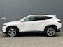 Hyundai Tucson 1.6 T-GDI 265pk PHEV Premium 4WD (299,- p/m Demo Deal!) | Leder | Carplay | Climate | Keyless | Navigatie | Elek. Klep | Full - Led | 360 Camera | KRELL Audio | Elek. Stoelen | 19" Lichtmetaal | Winterpakket | Stoelventilatie | Dodehoek Detectie