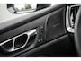 Volvo V60 2.0 T6 Plug-in hybrid AWD Ultra Dark | Panoramadak | Head Up Display | Donker Glas | Sportstoelen | Power Seats | Harman Kardon |