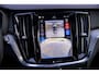 Volvo V60 2.0 T6 Plug-in hybrid AWD Ultra Dark | Panoramadak | Head Up Display | Donker Glas | Sportstoelen | Power Seats | Harman Kardon |